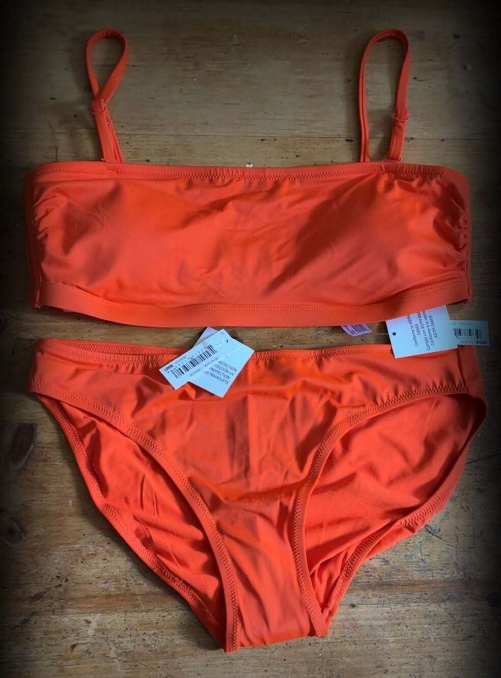 Amazon Essentials Women's Bikini Swimsuit Set, Orange, Top Size M, Bottom Size S